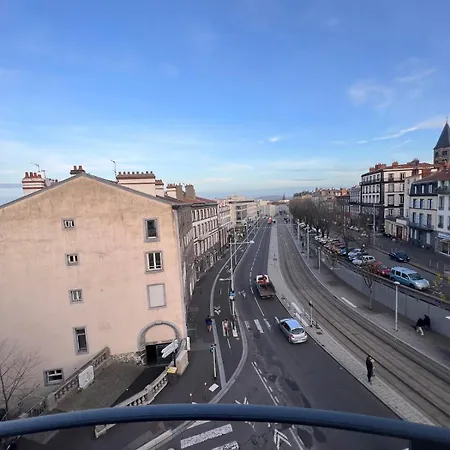 Lejlighed Spacious With Balconies Downtown