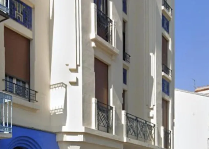 Spacious With Balconies Downtown * Clermont-Ferrand